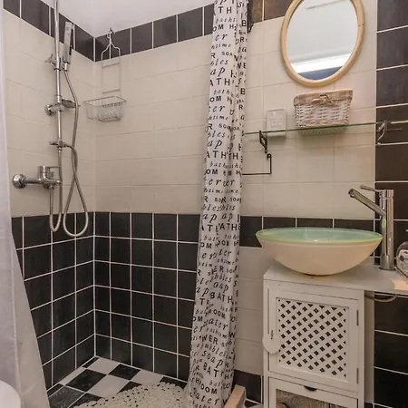 Apartment Beautiful In W/